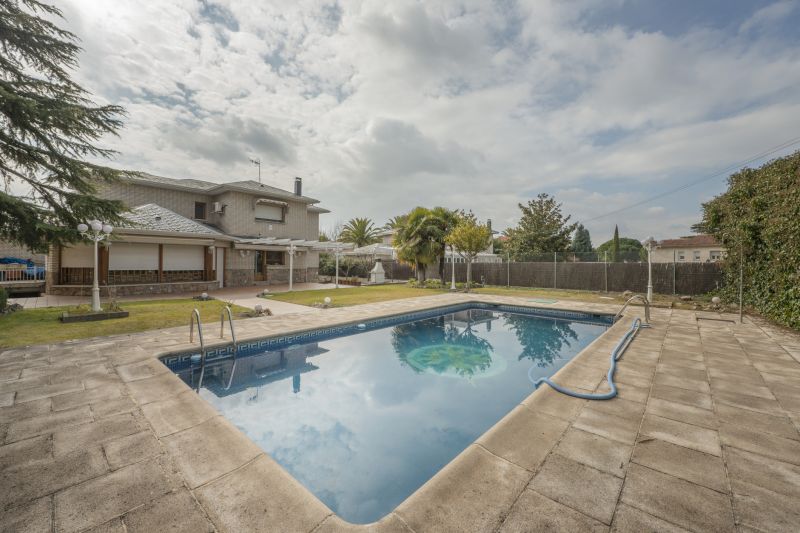 Best Pool Safety Contractors in Shreveport, LA